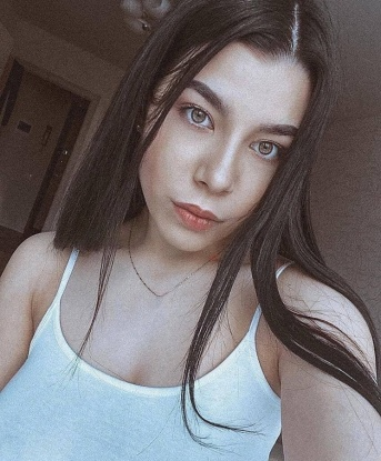 Живу и принимаю гостей в самом сердце Москвы. 💋
Моя цель - предоставить тебе незабываемые моменты, исполнить самые сокровенные фантазии. У меня широкий спектр услуг, я готова подарить тебе ощущение полного расслабления и настоящей страсти. Я знаю, как доставить удовольствие и удовлетворить каждое твоё желание. ✨
Мои клиенты говорят, что я создаю особую атмосферу и могу воплотить в жизнь самые смелые фантазии. Мое фото 100% настоящее, и я гарантирую, что увидишь именно меня при встрече. Оставляй свои отзывы, чтобы и другие могли оценить мои навыки и таланты. 💕
Встречи со мной абсолютно конфиденциальны, я ценю твою приватность и скромность. Обещаю, что буду заботиться о тебе с любовью и страстью. Жду тебя, чтобы мы вместе окунулись в мир наслаждения и настоящего удовольствия. 😘 Анжела